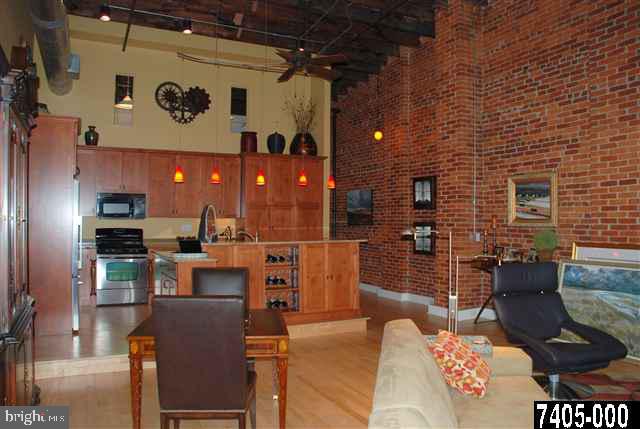 THE LOFTS - Residential