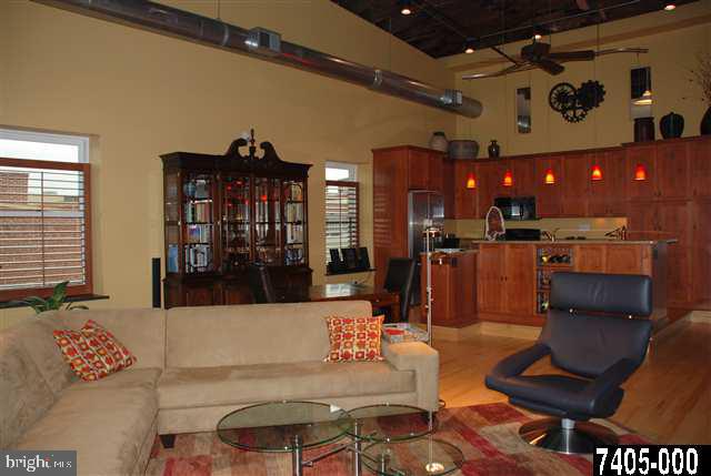 THE LOFTS - Residential