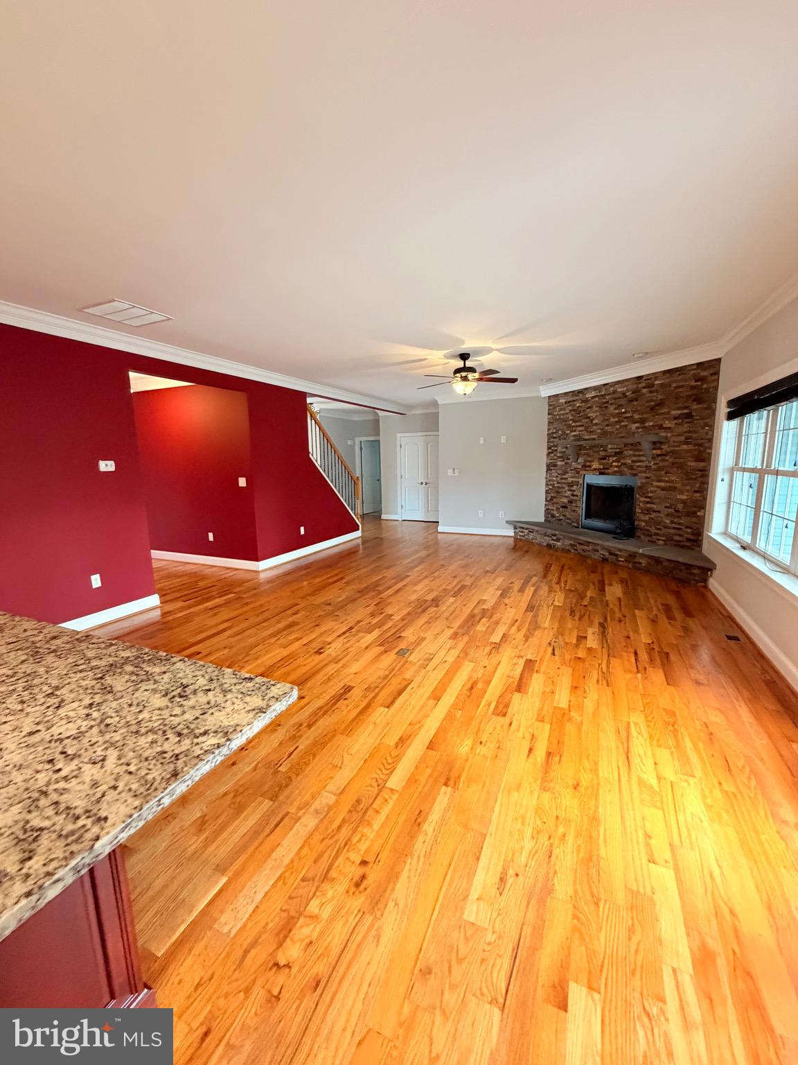 RAVEN POINTE - Residential