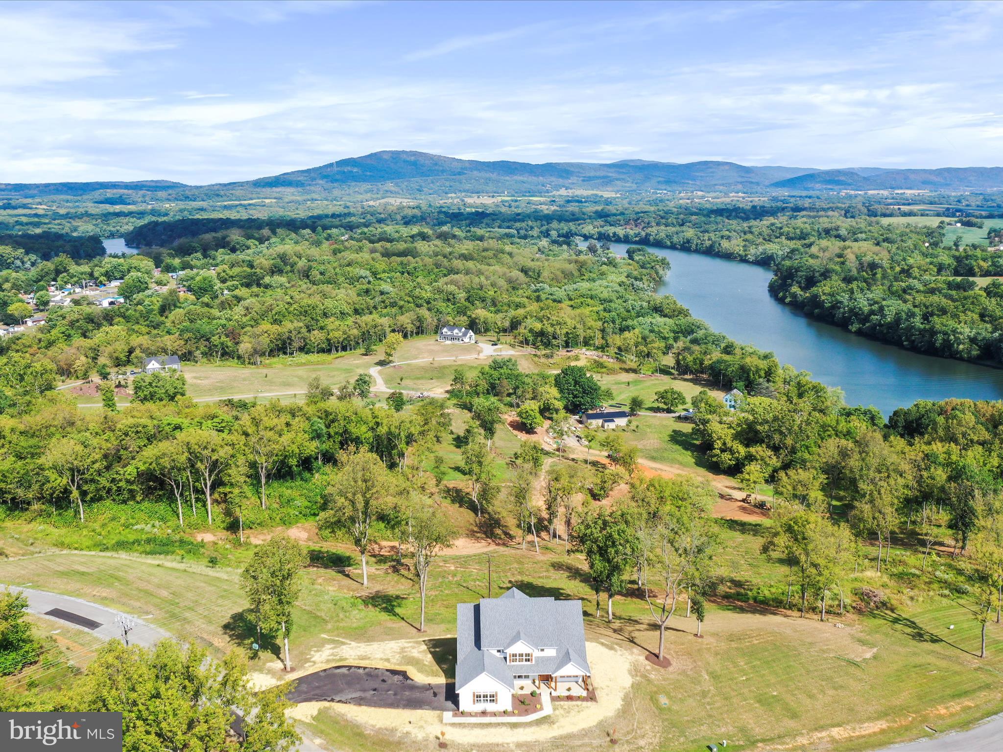 BELLA VISTA - Residential