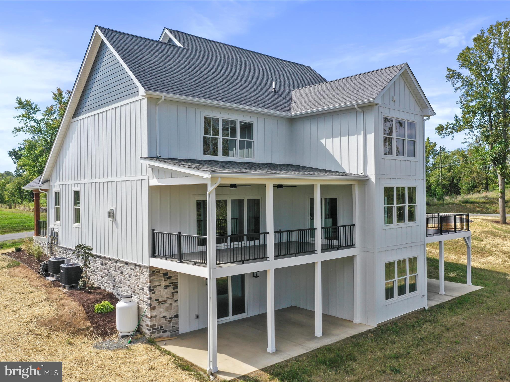 BELLA VISTA - Residential