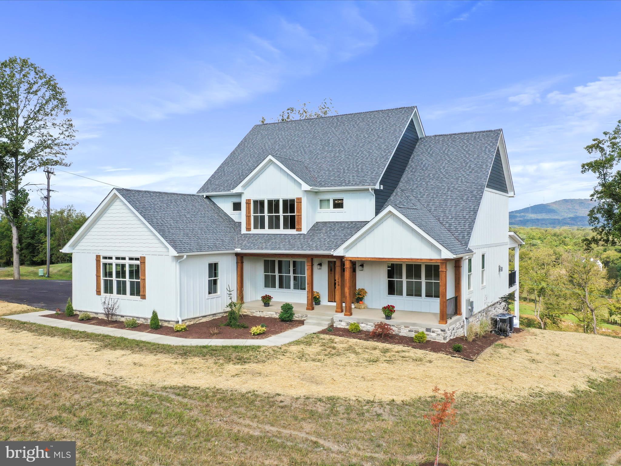 BELLA VISTA - Residential