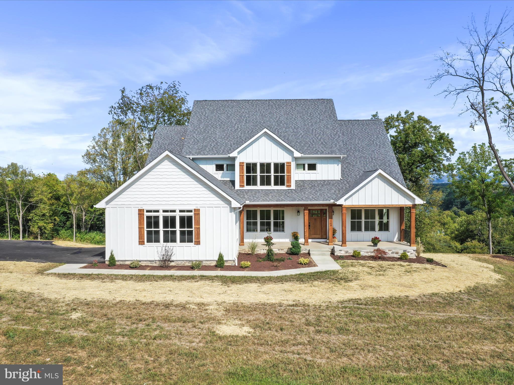 BELLA VISTA - Residential