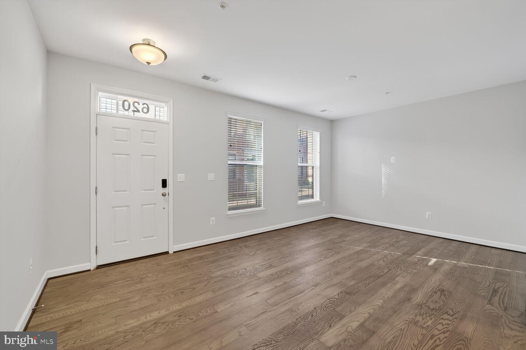 POTOMAC OVERLOOK CONDO - Residential