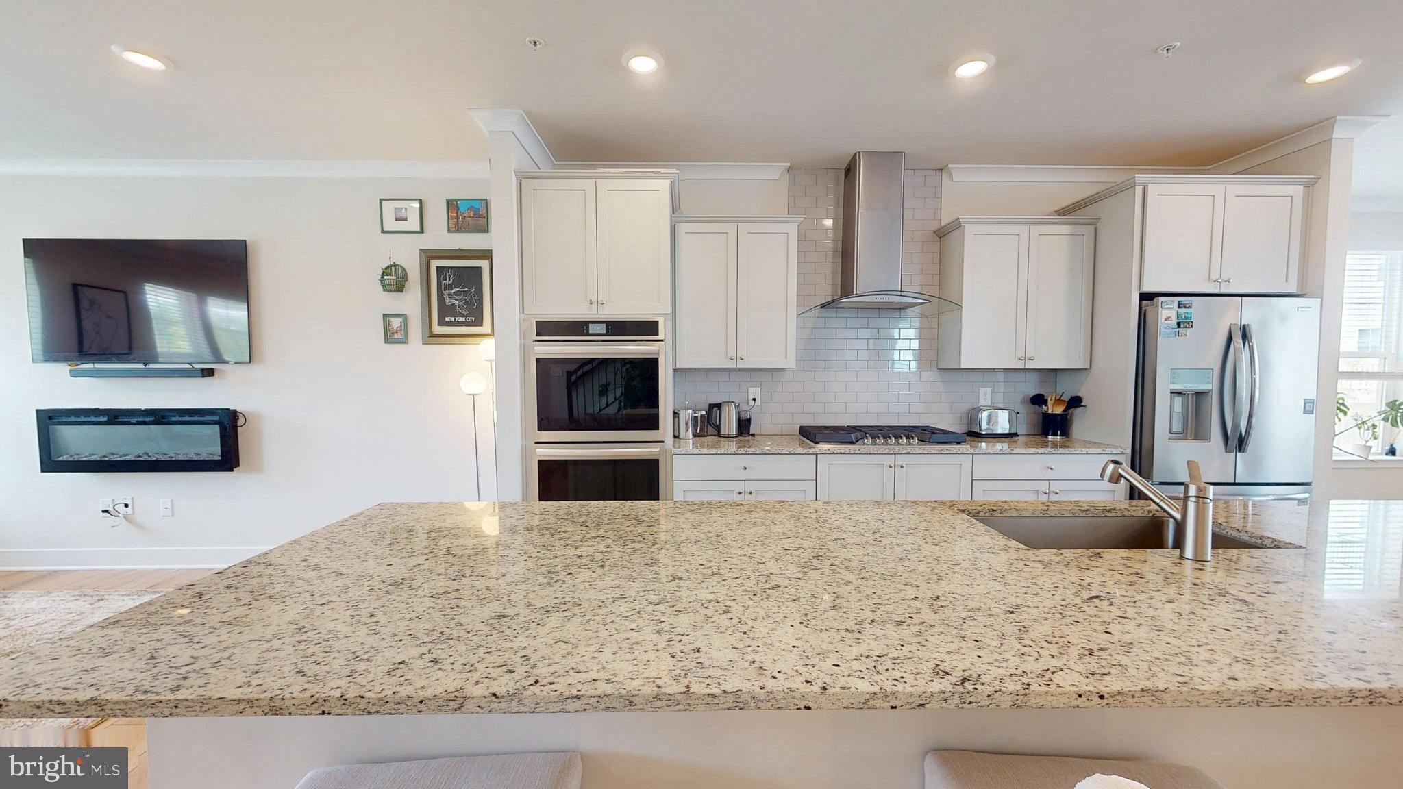 PARKSIDE PRESERVE - Residential