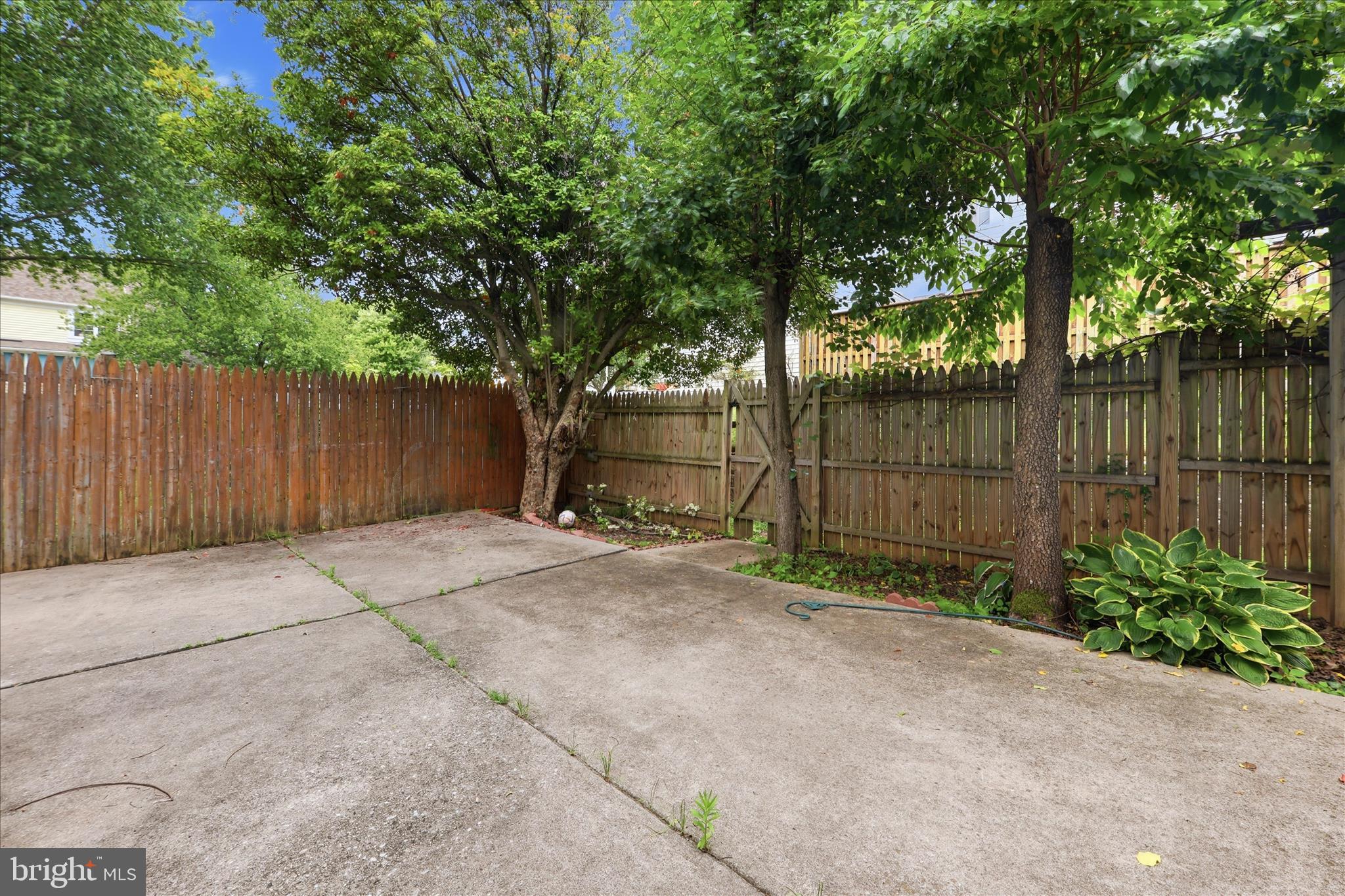 LONG GATE - Residential
