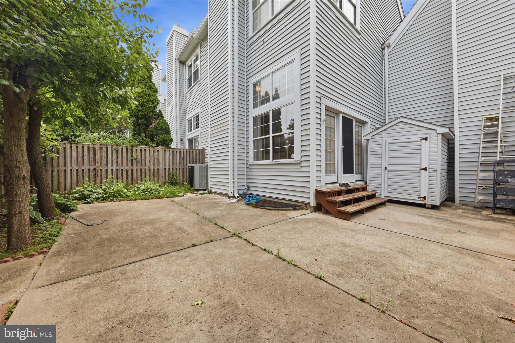 LONG GATE - Residential