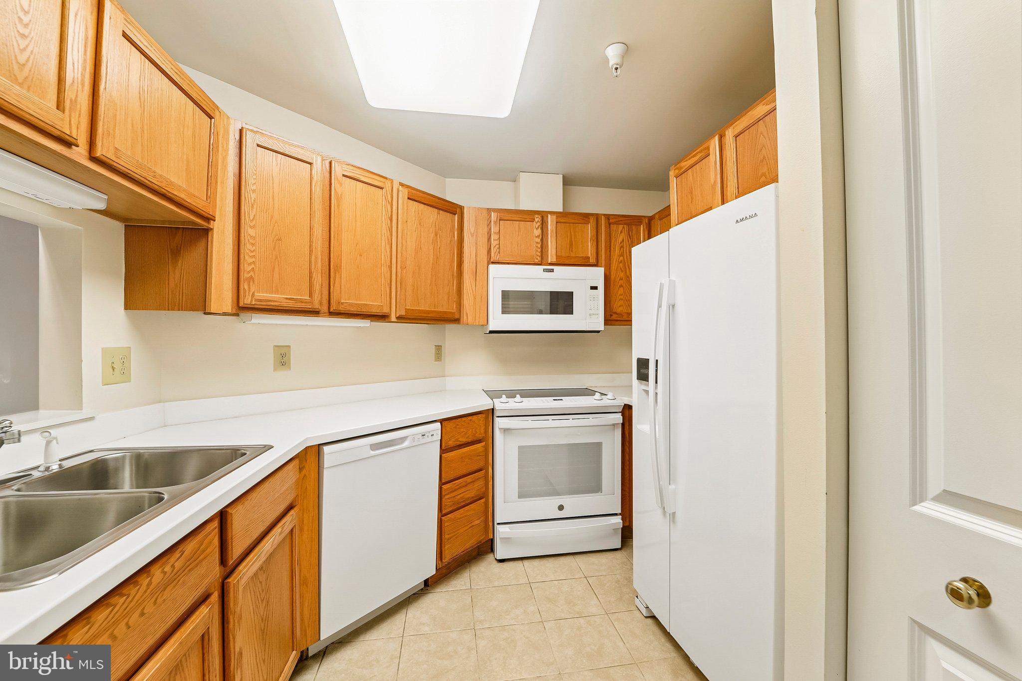 BAYWOODS OF ANNAPOLIS - Residential