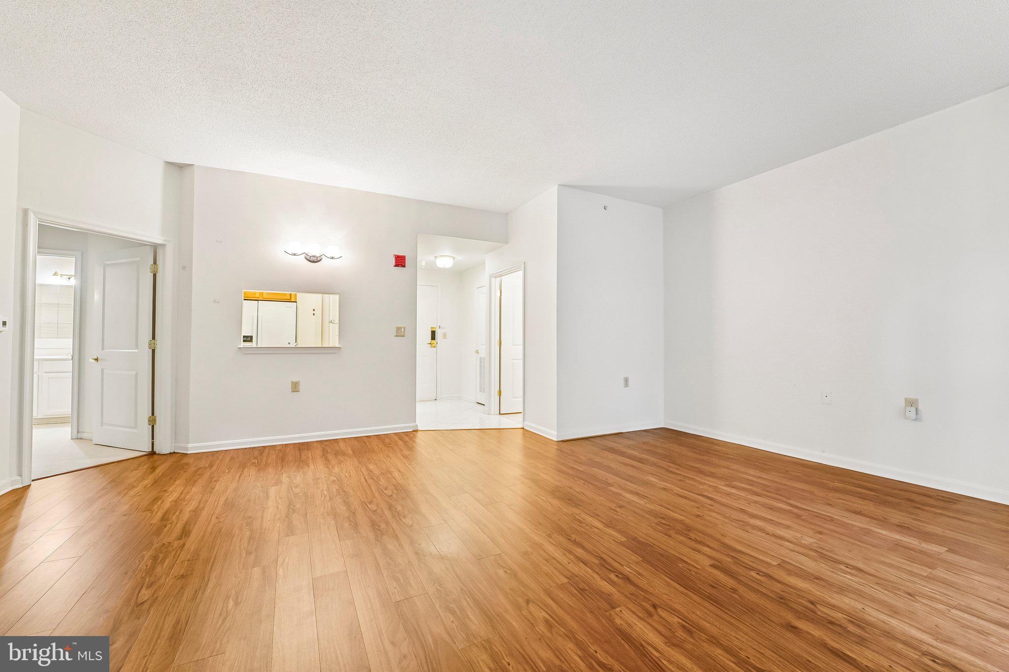 BAYWOODS OF ANNAPOLIS - Residential