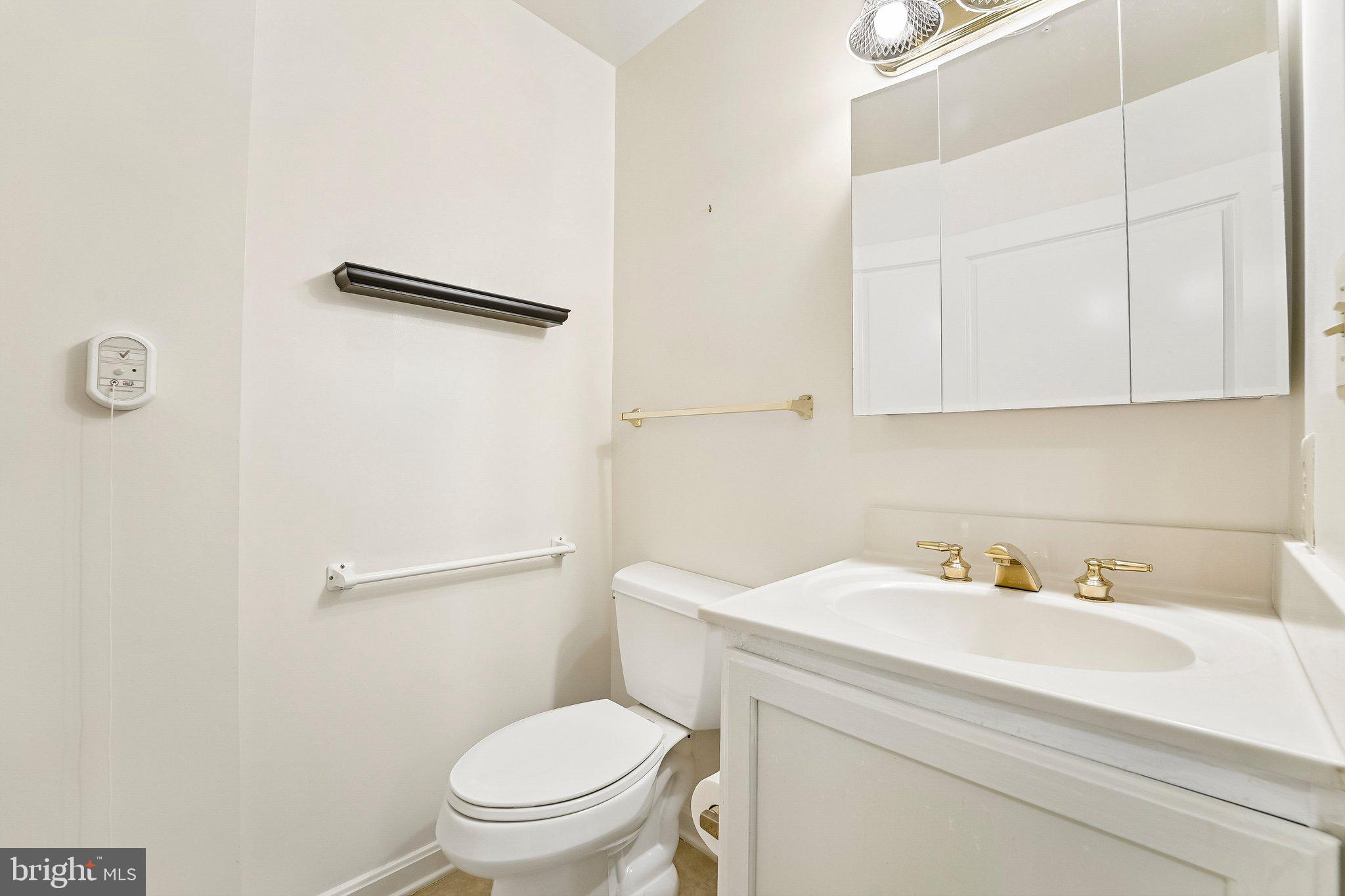 BAYWOODS OF ANNAPOLIS - Residential