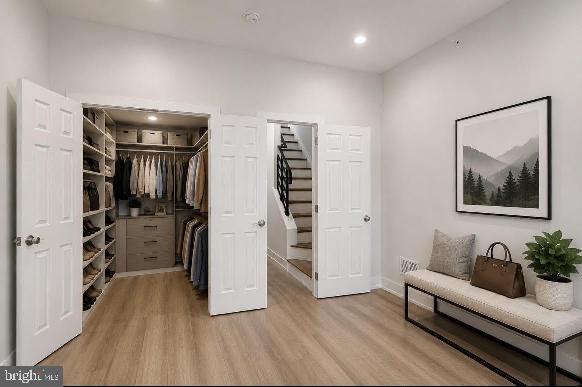 PORT RICHMOND - Residential