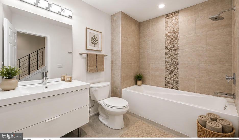 PORT RICHMOND - Residential
