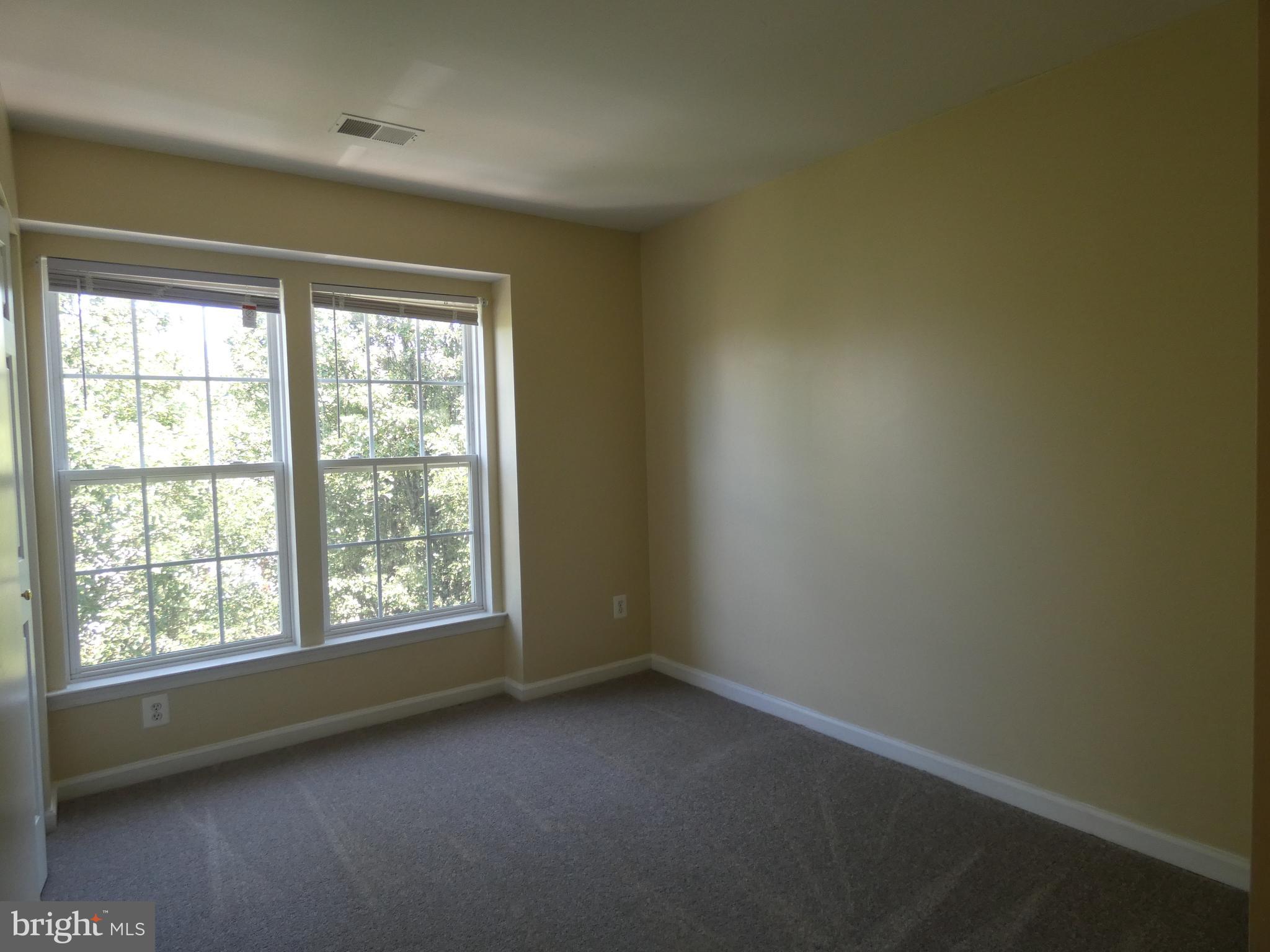 SALEM FIELDS - Residential Lease