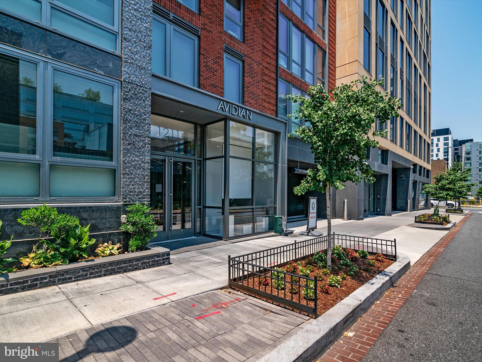 CAPITOL RIVERFRONT - Residential