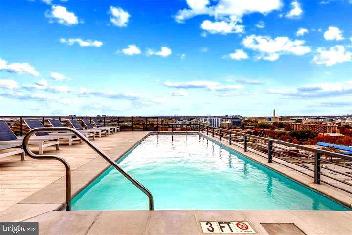 CAPITOL RIVERFRONT - Residential