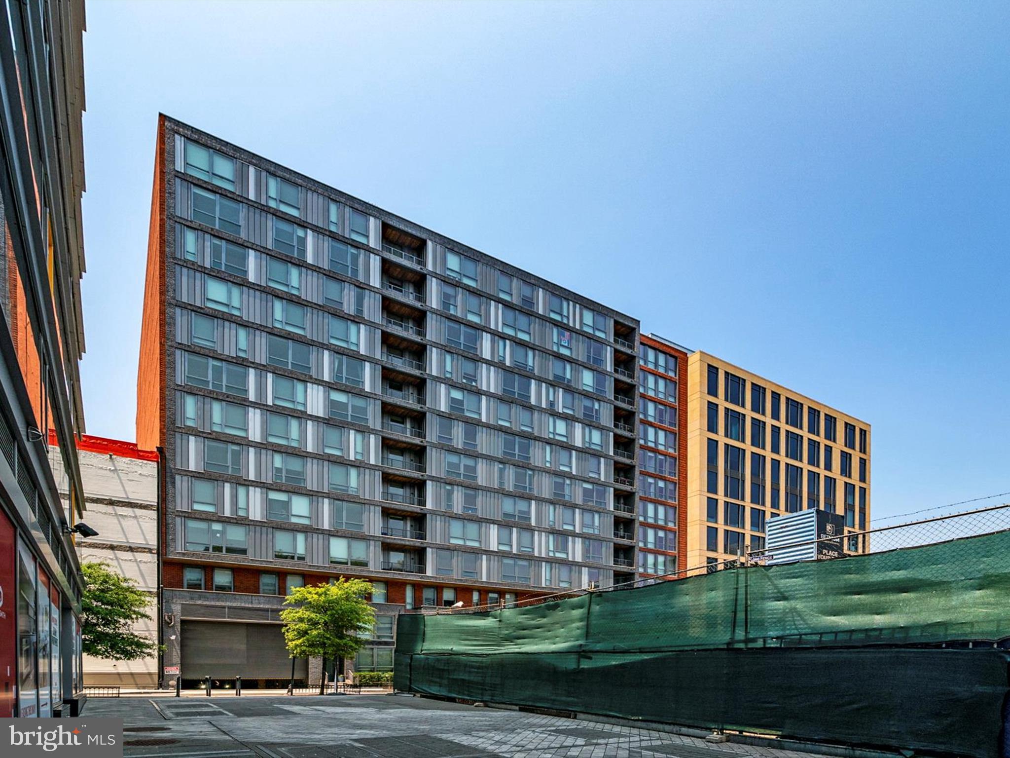 CAPITOL RIVERFRONT - Residential