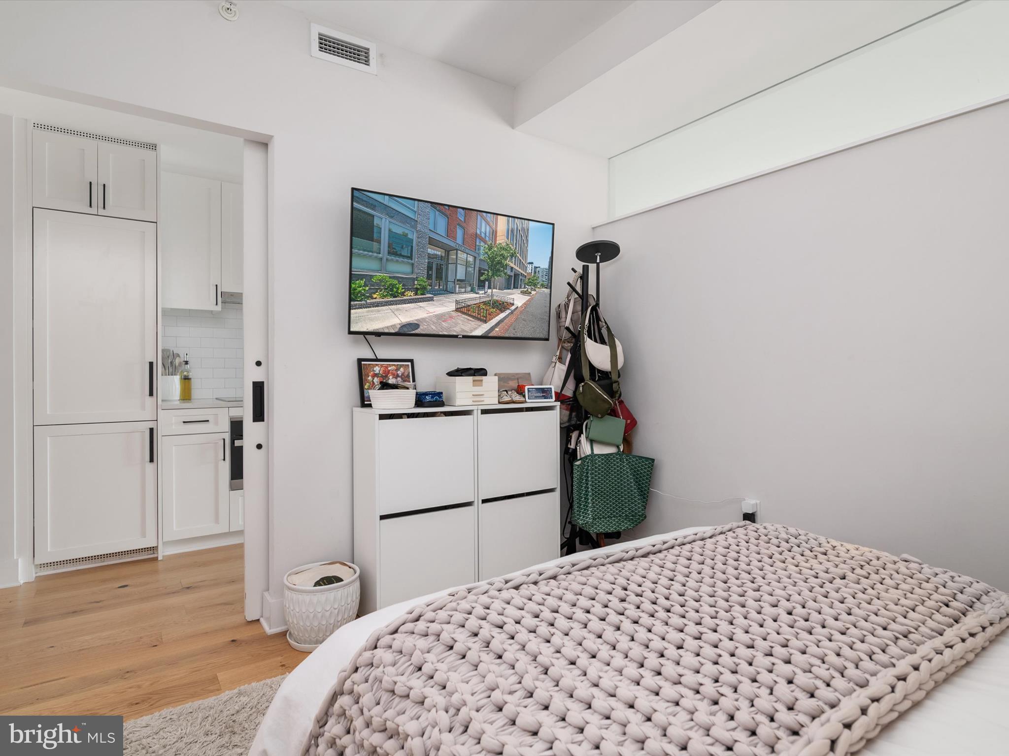 CAPITOL RIVERFRONT - Residential