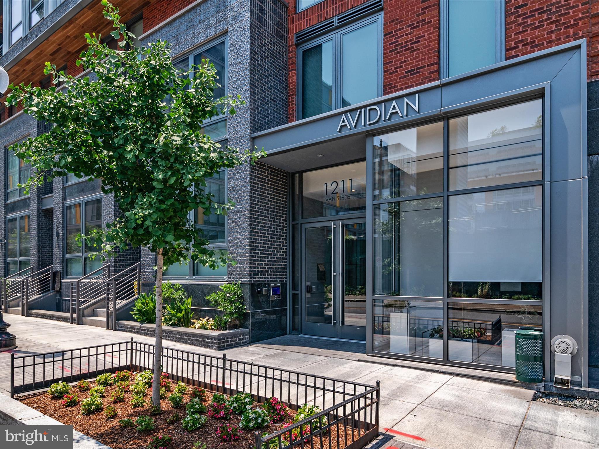 CAPITOL RIVERFRONT - Residential