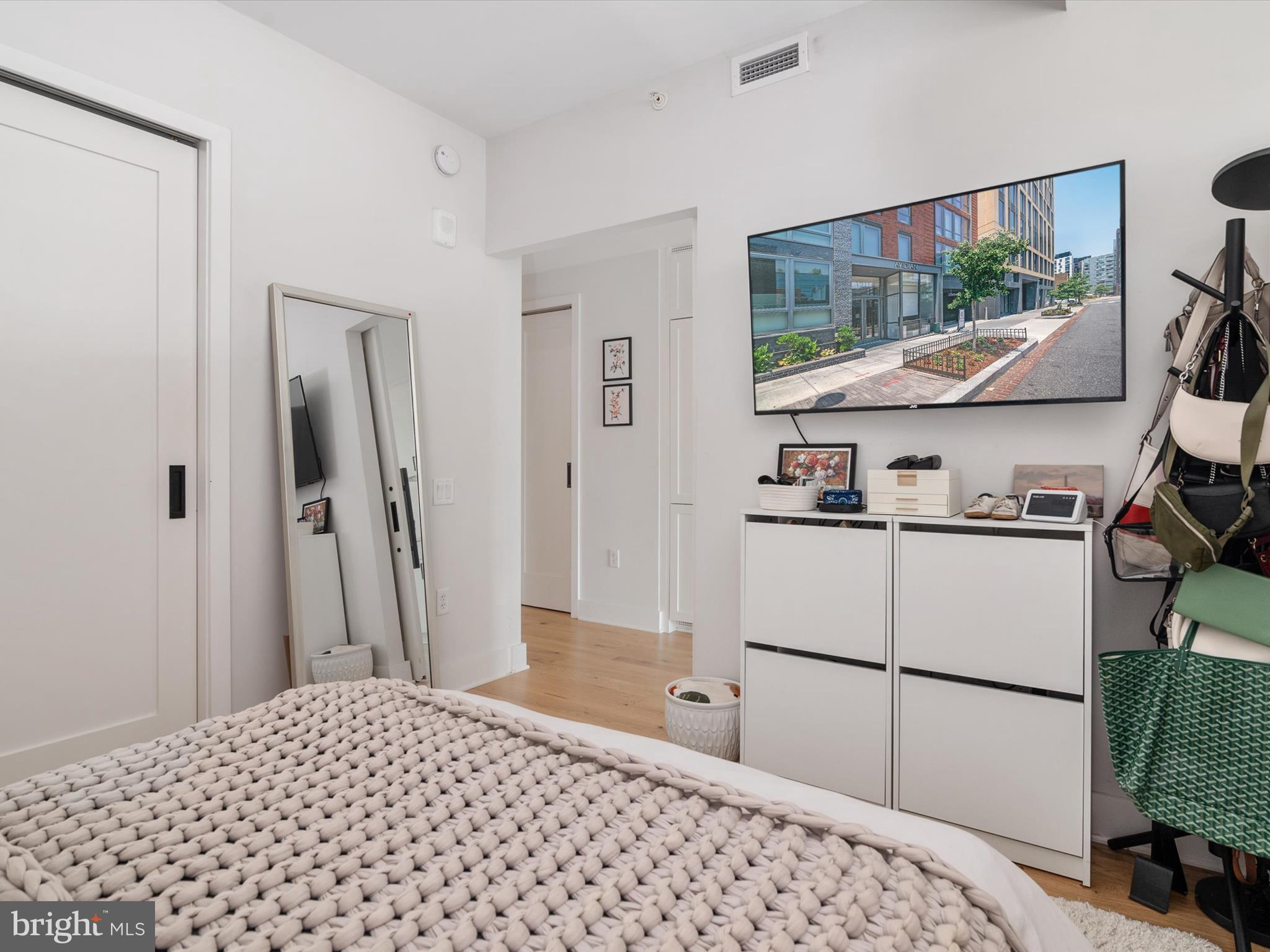 CAPITOL RIVERFRONT - Residential