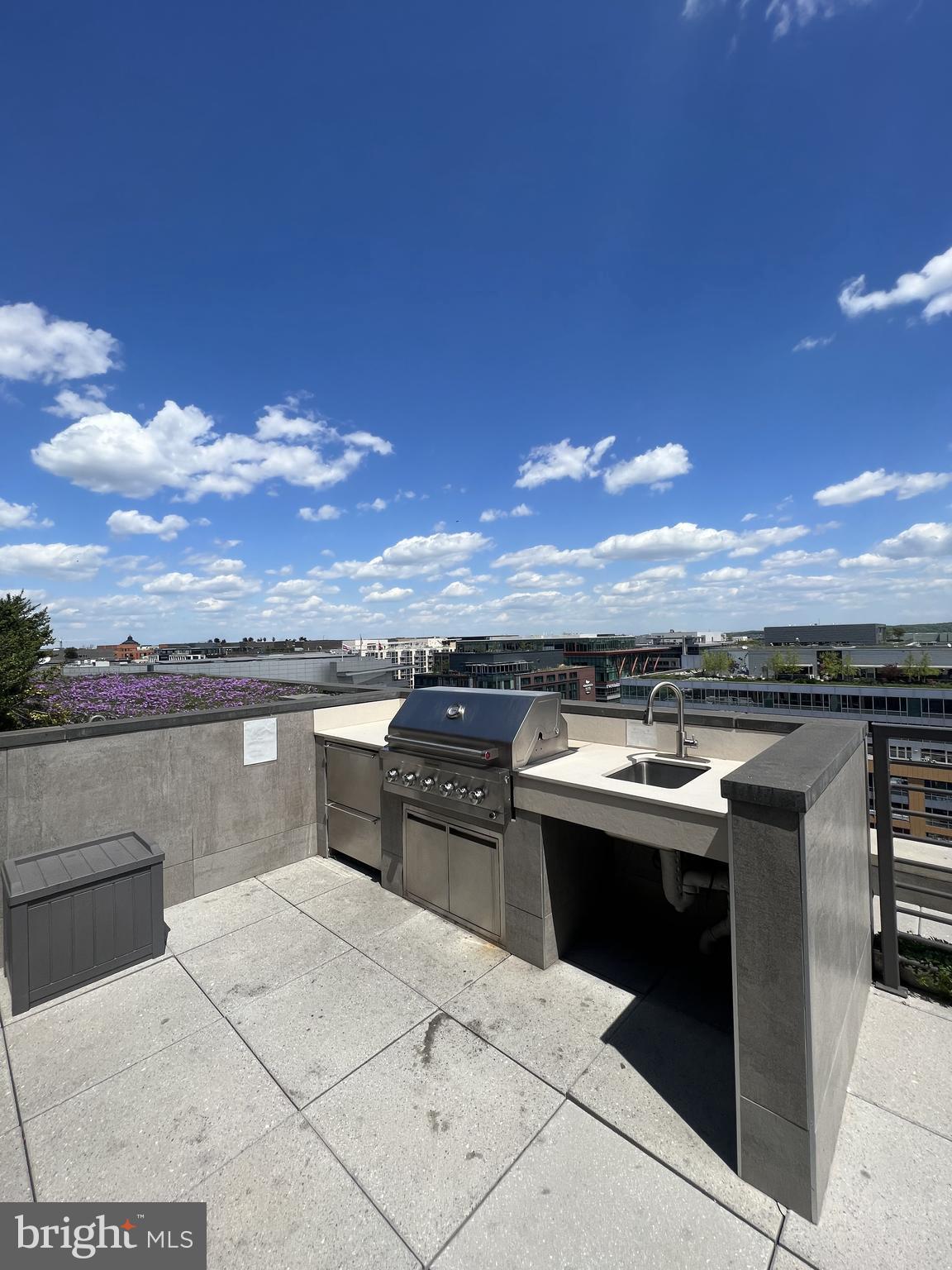 CAPITOL RIVERFRONT - Residential