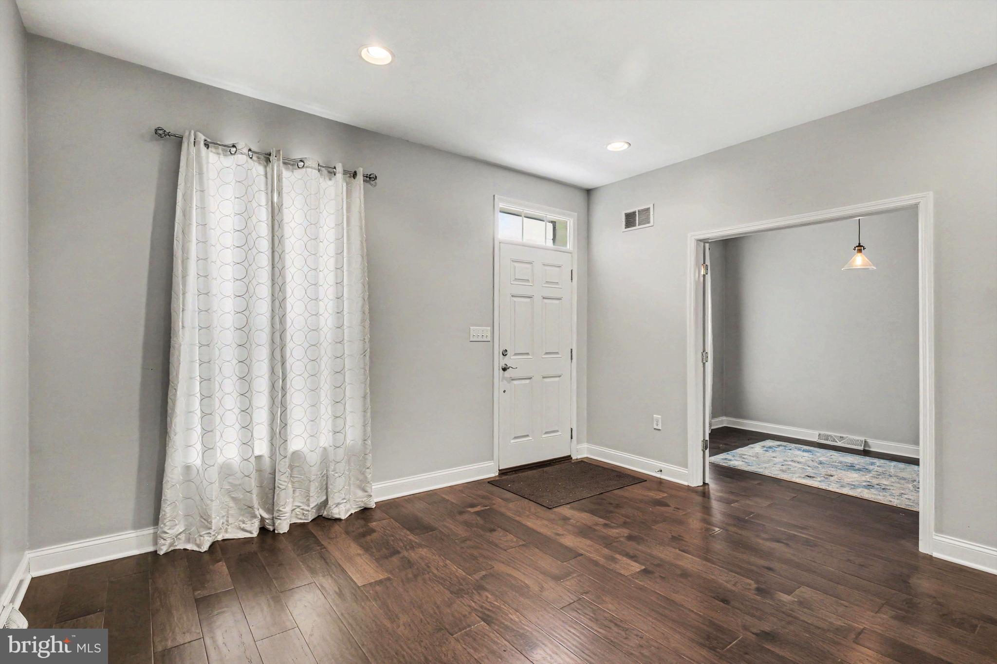 FLORIN HILL - Residential