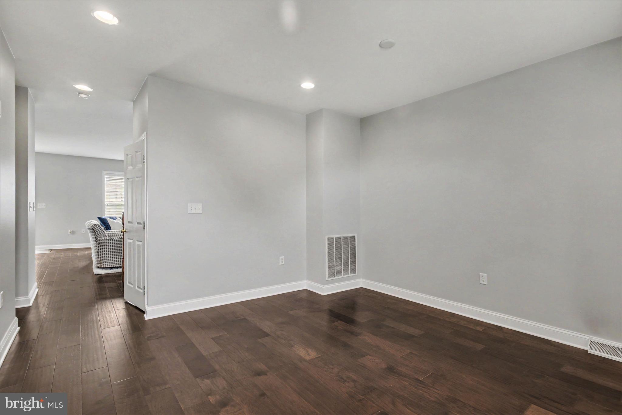 FLORIN HILL - Residential
