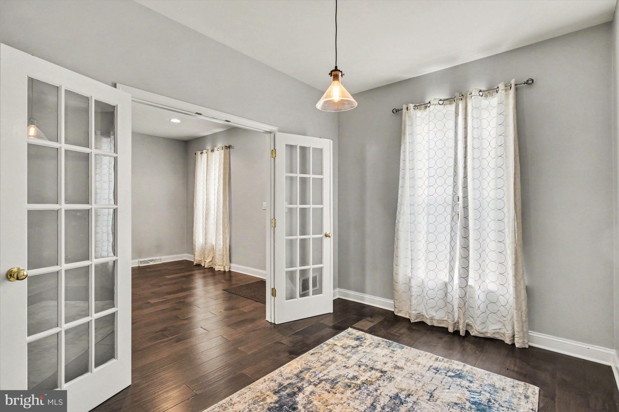 FLORIN HILL - Residential