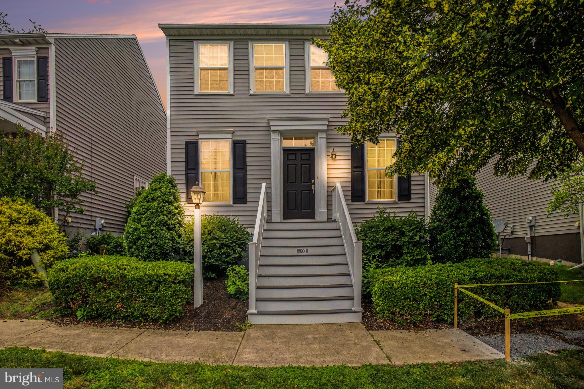 FLORIN HILL - Residential