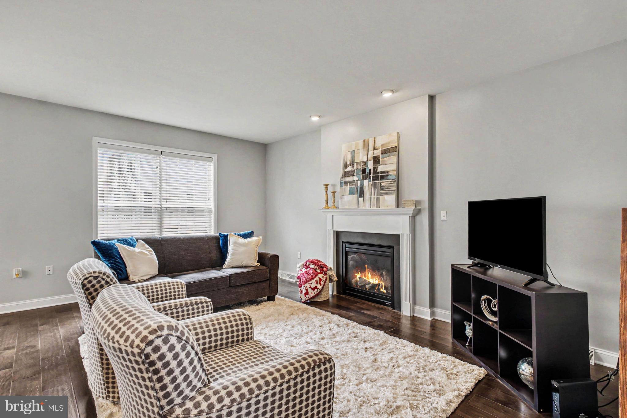 FLORIN HILL - Residential