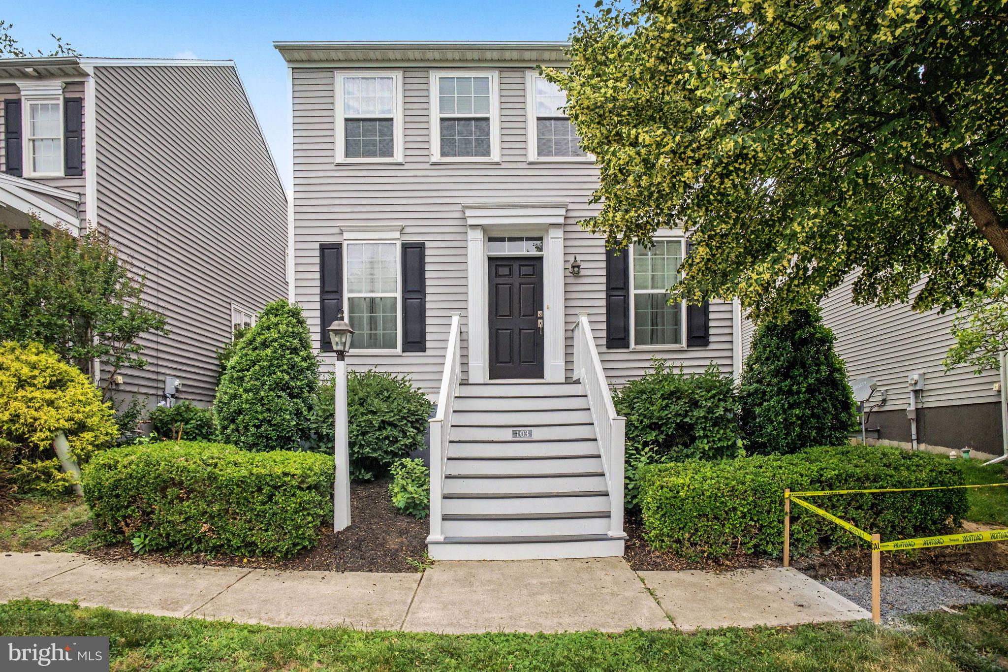 FLORIN HILL - Residential