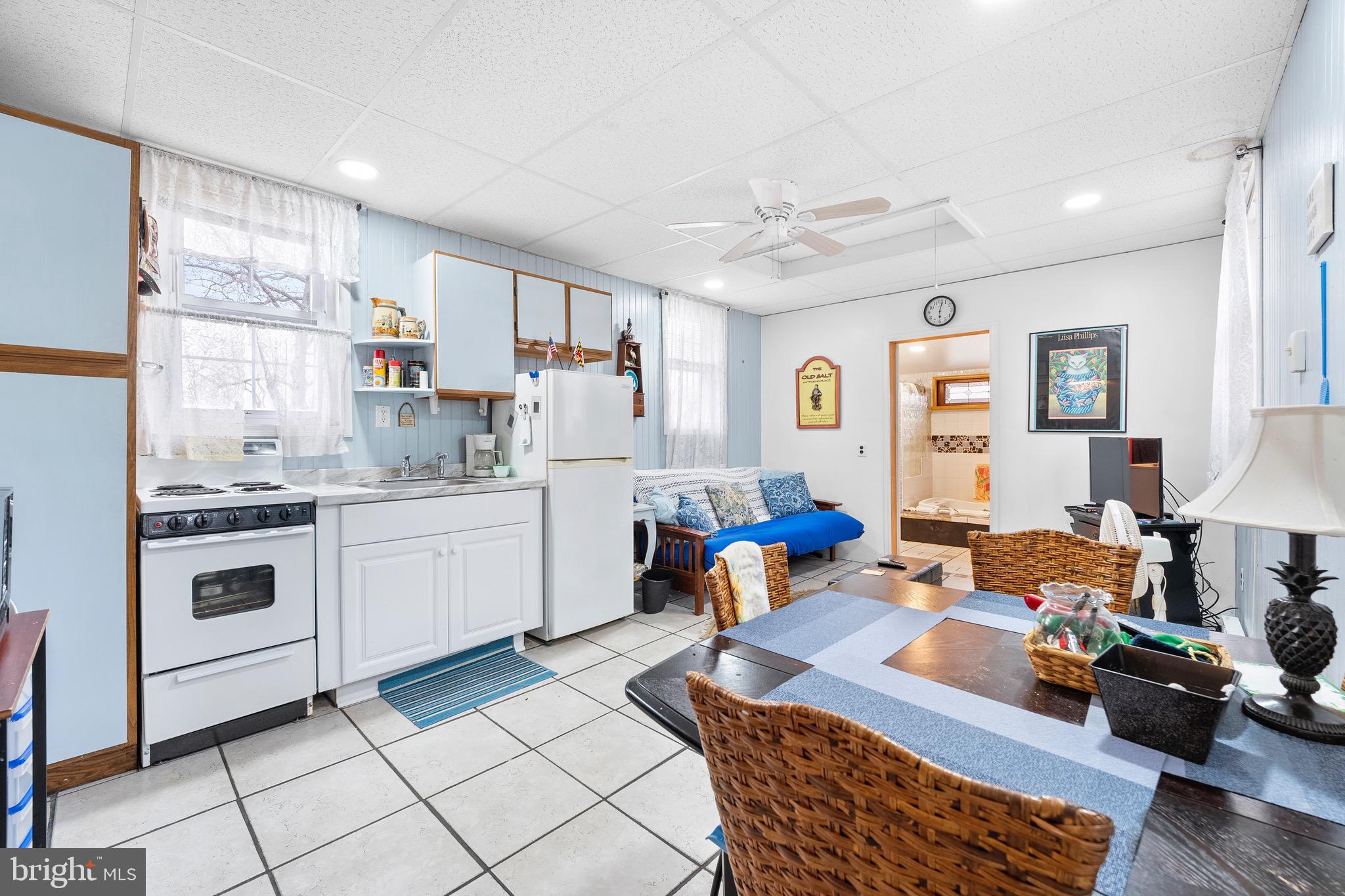CRYSTAL BEACH MANOR - Residential