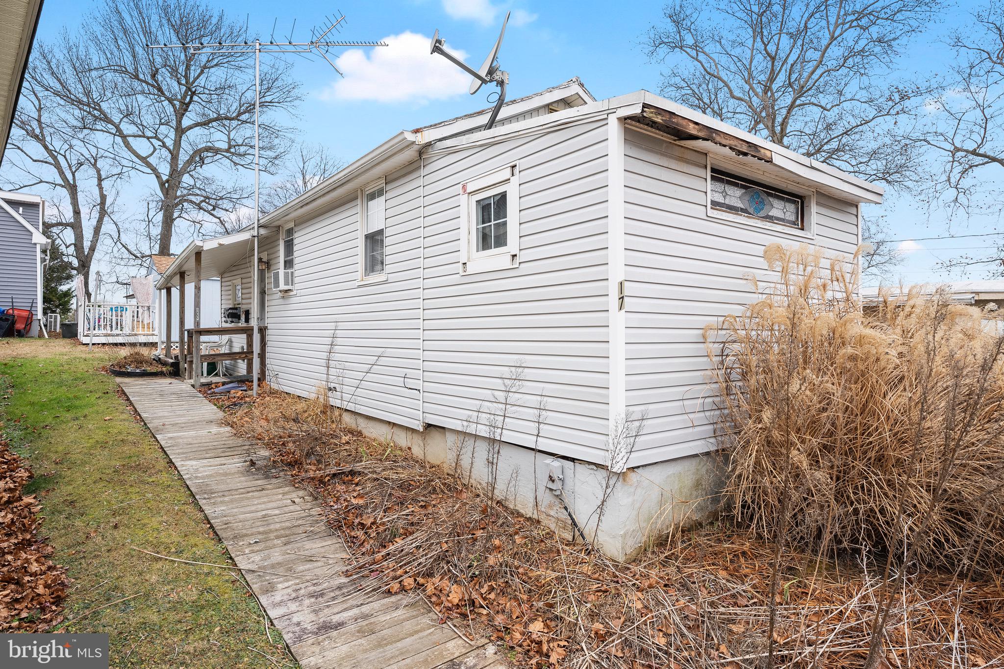 CRYSTAL BEACH MANOR - Residential
