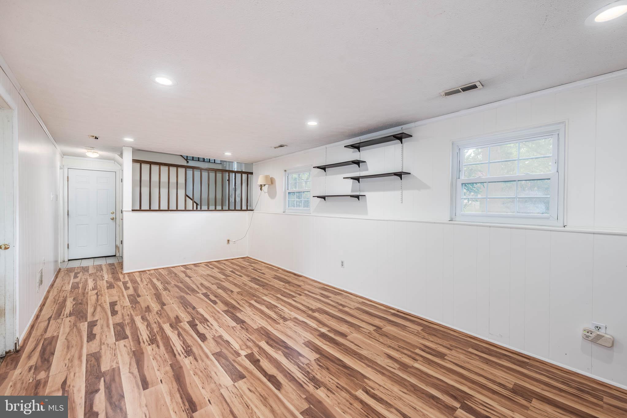 HILLTOP - Residential