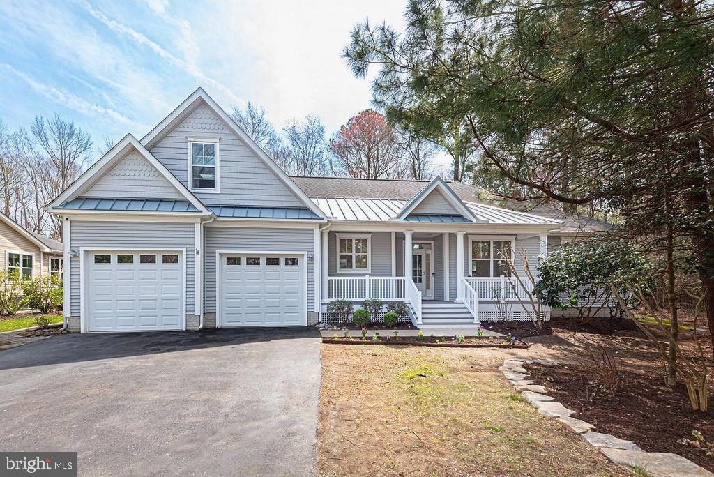 REFUGE AT DIRICKSON CREEK - Residential