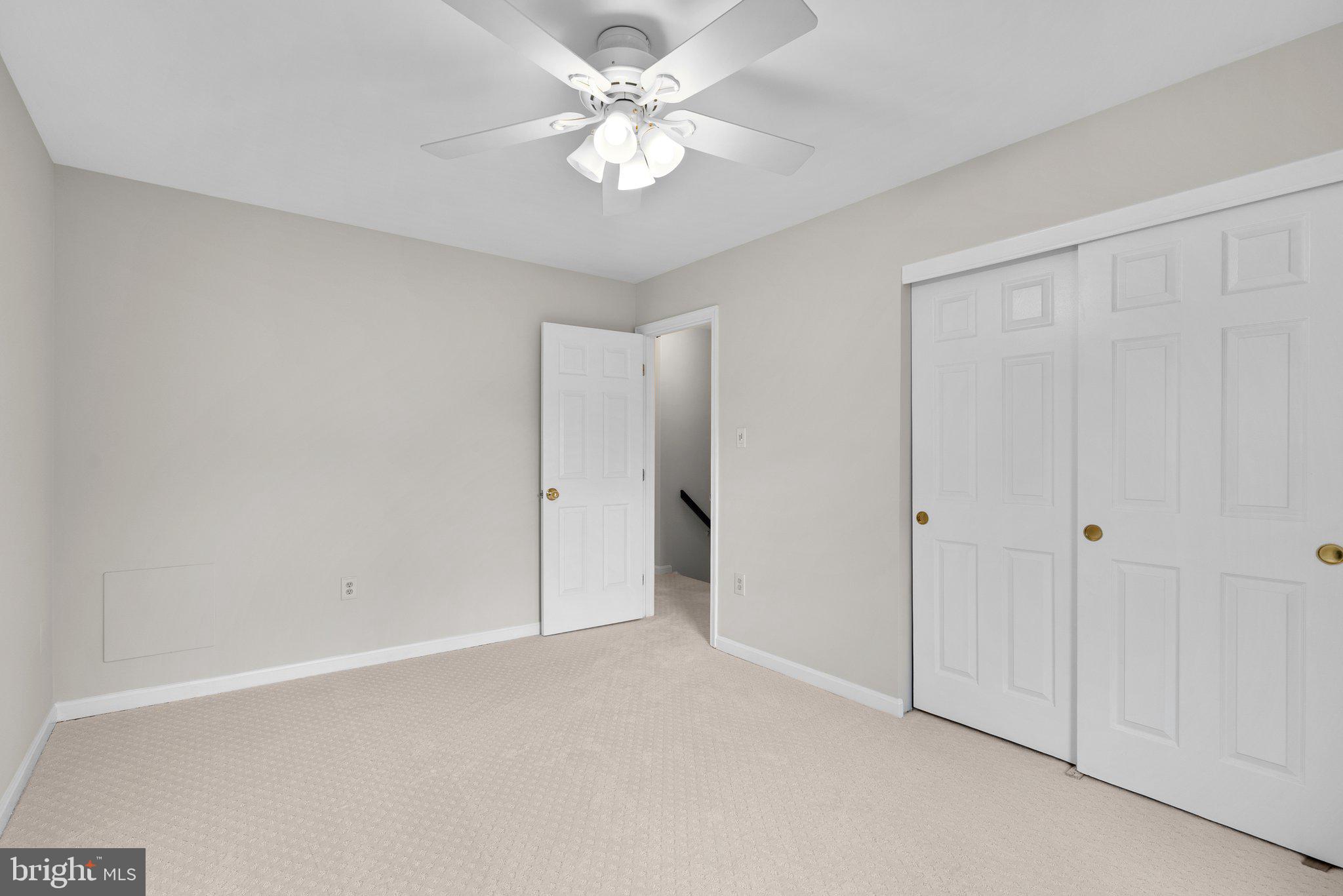 NAPLES MANOR - Residential