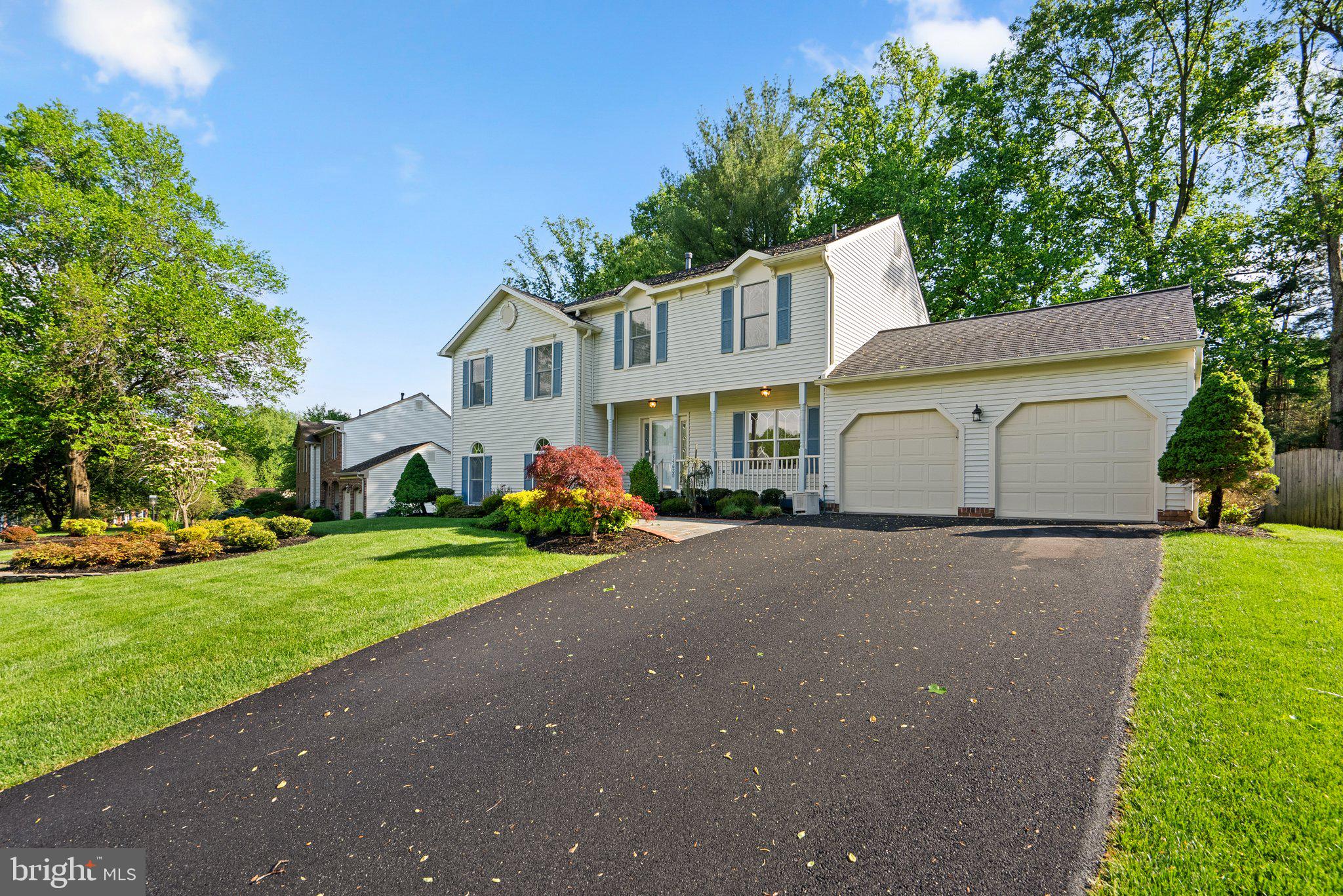 NAPLES MANOR - Residential
