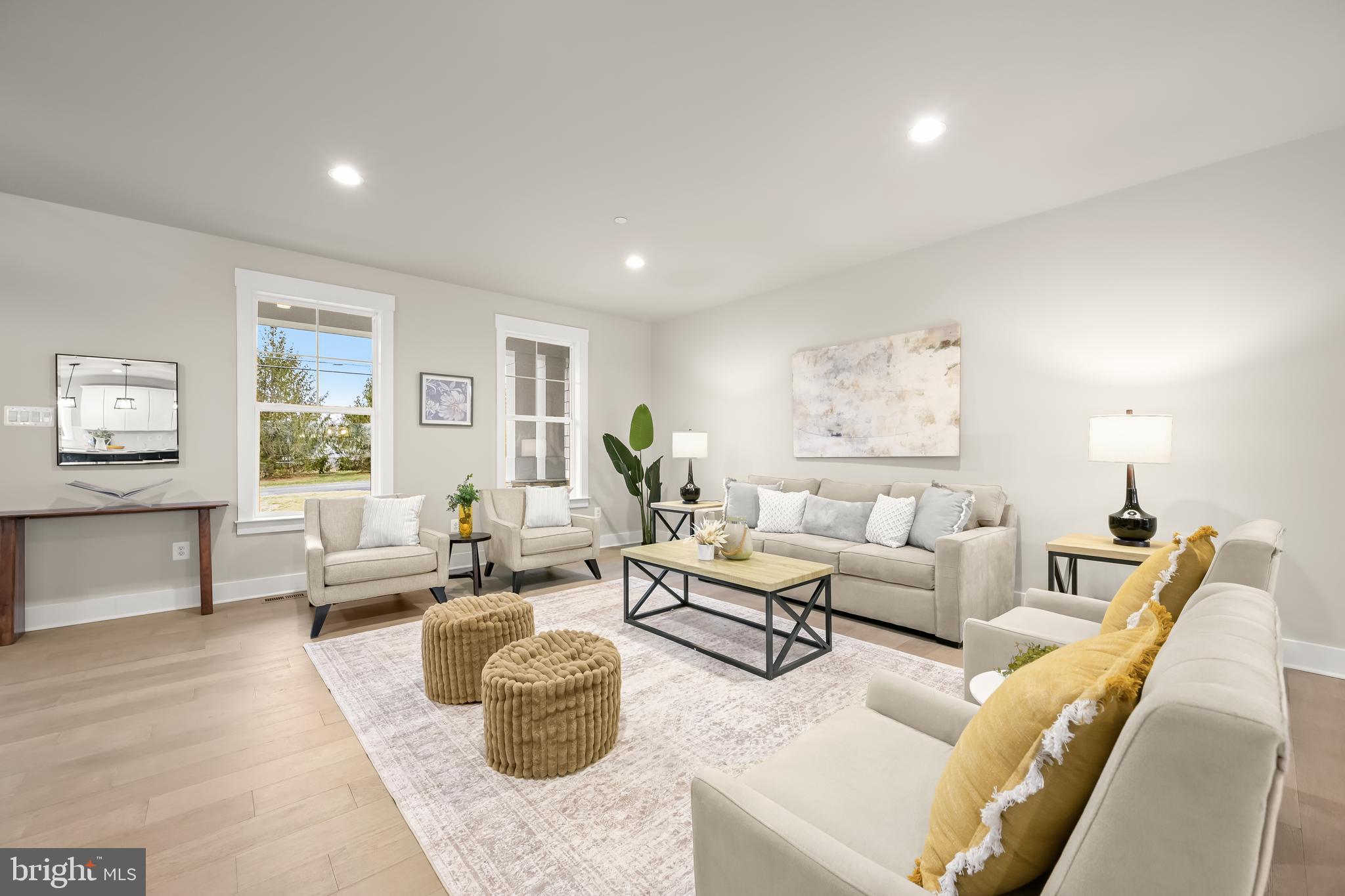 LIONS CROSSING - Residential