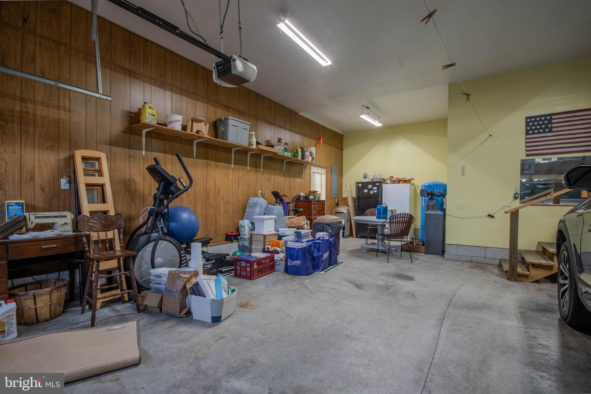 ADVENTURE FARMS - Residential