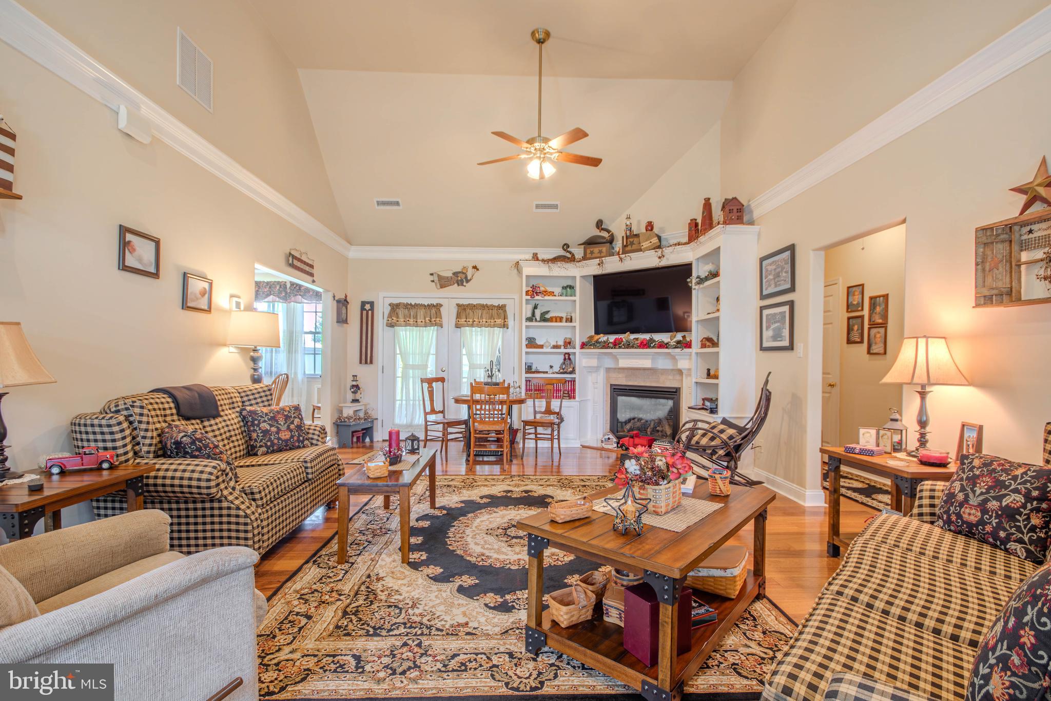 ADVENTURE FARMS - Residential