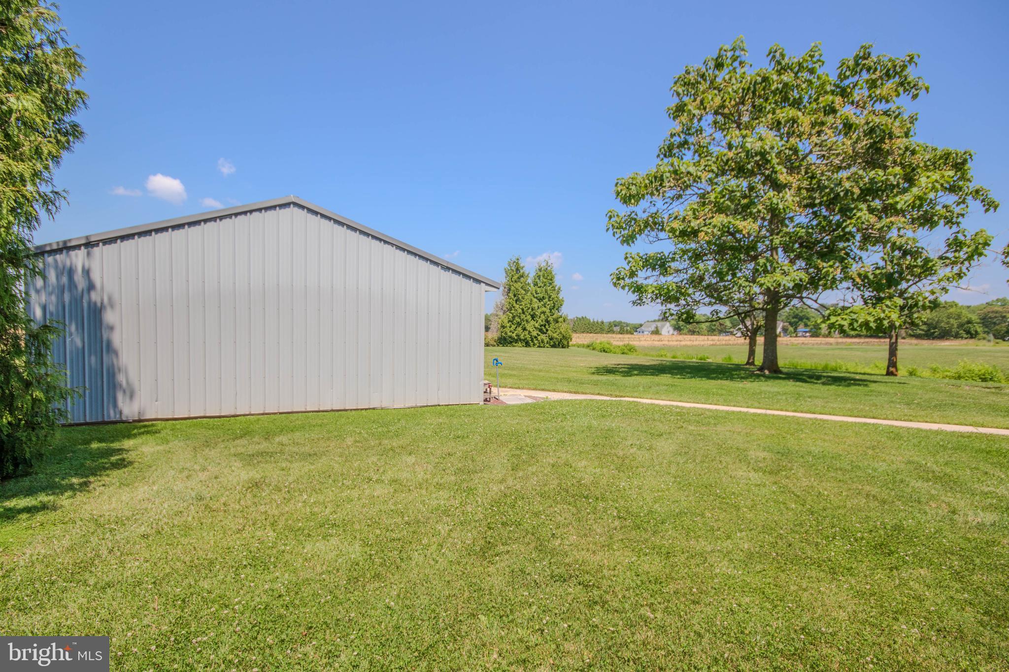 ADVENTURE FARMS - Residential