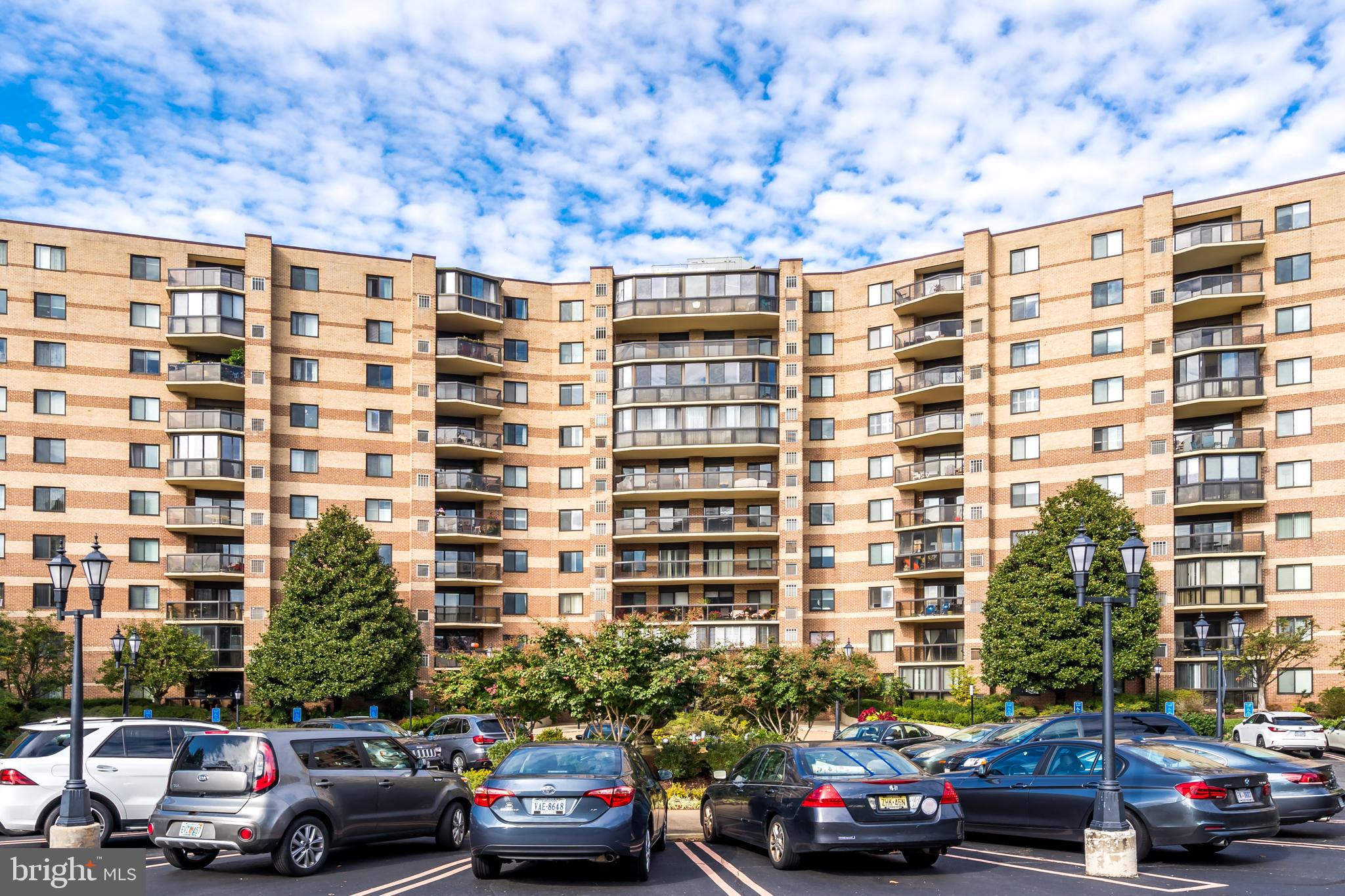 ROTONDA - Residential Lease
