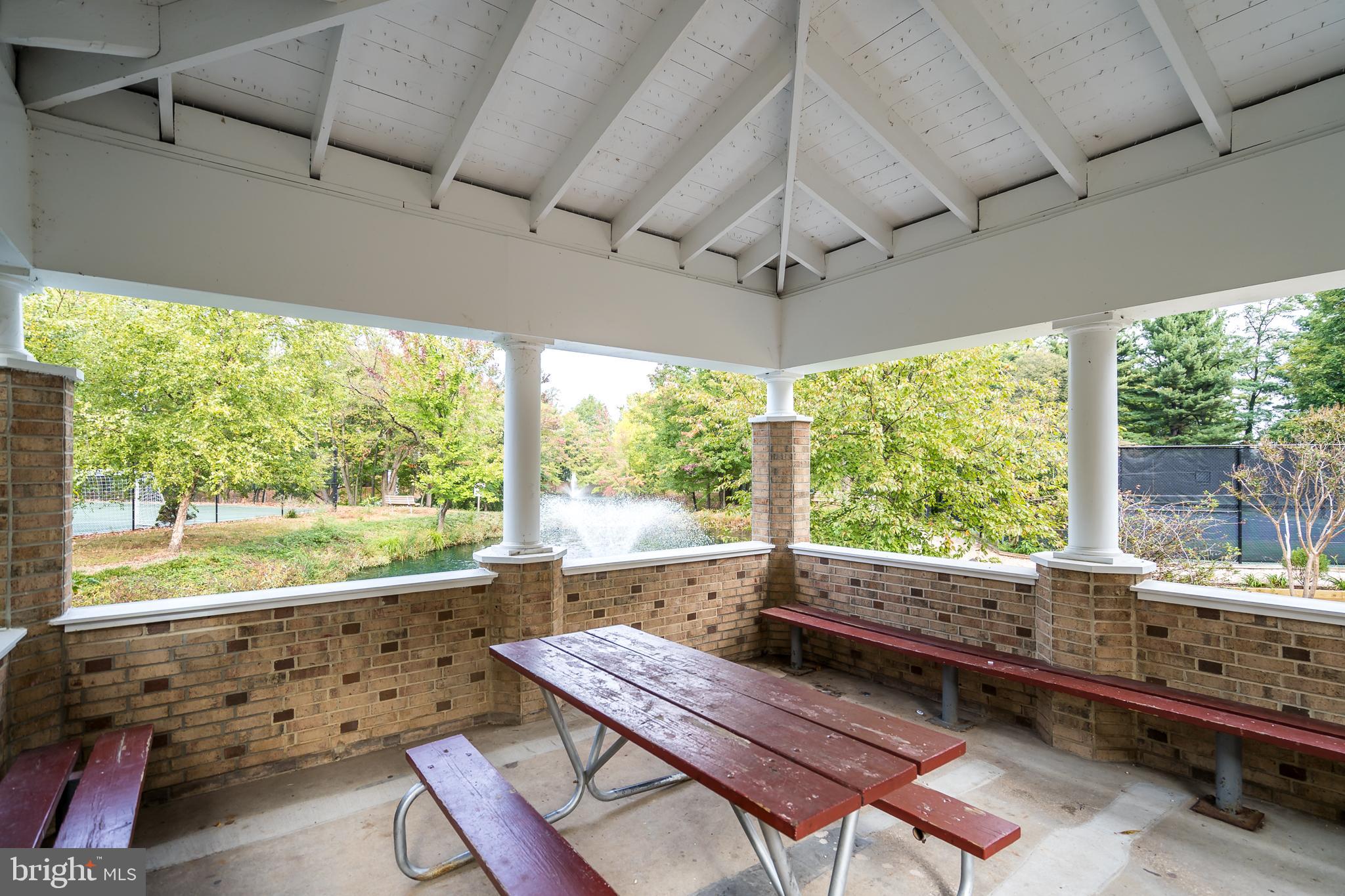 ROTONDA - Residential Lease