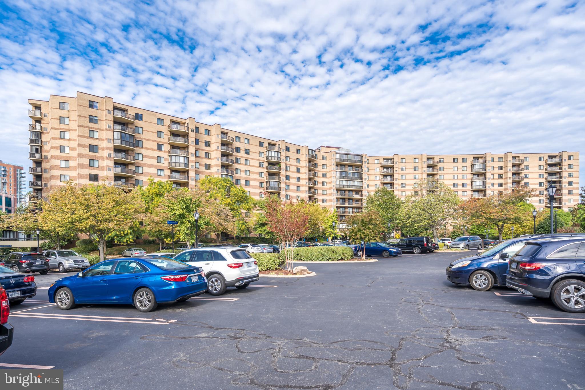 ROTONDA - Residential Lease