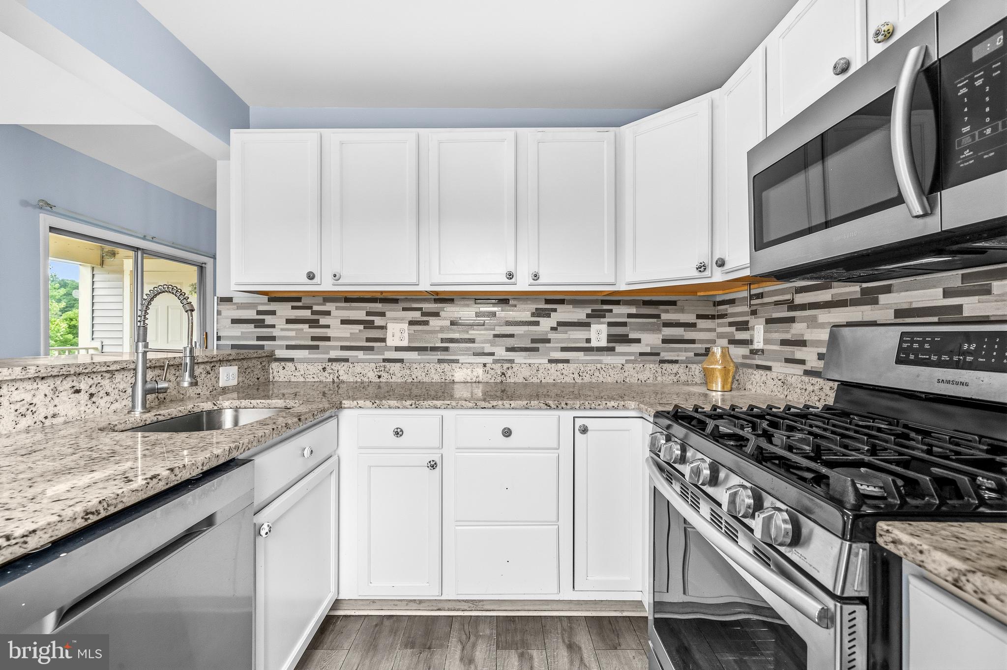 STONE RIDGE - Residential