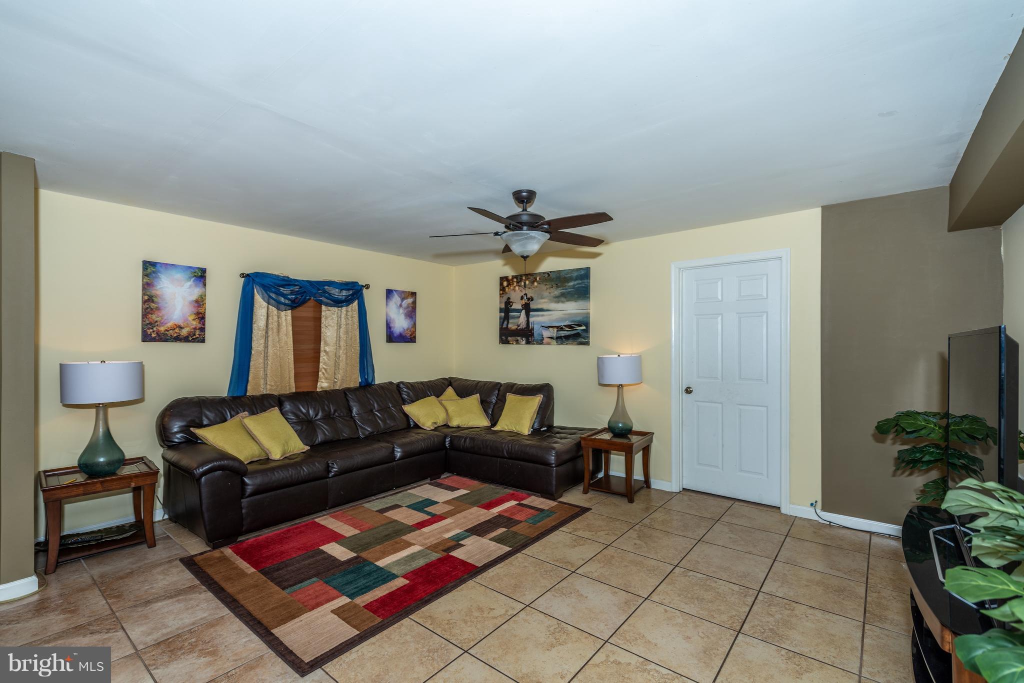 HAMPTON - Residential