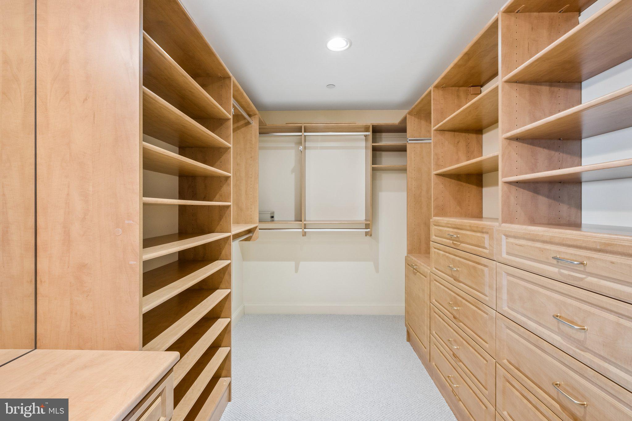 AVENUE OF THE ARTS - Residential