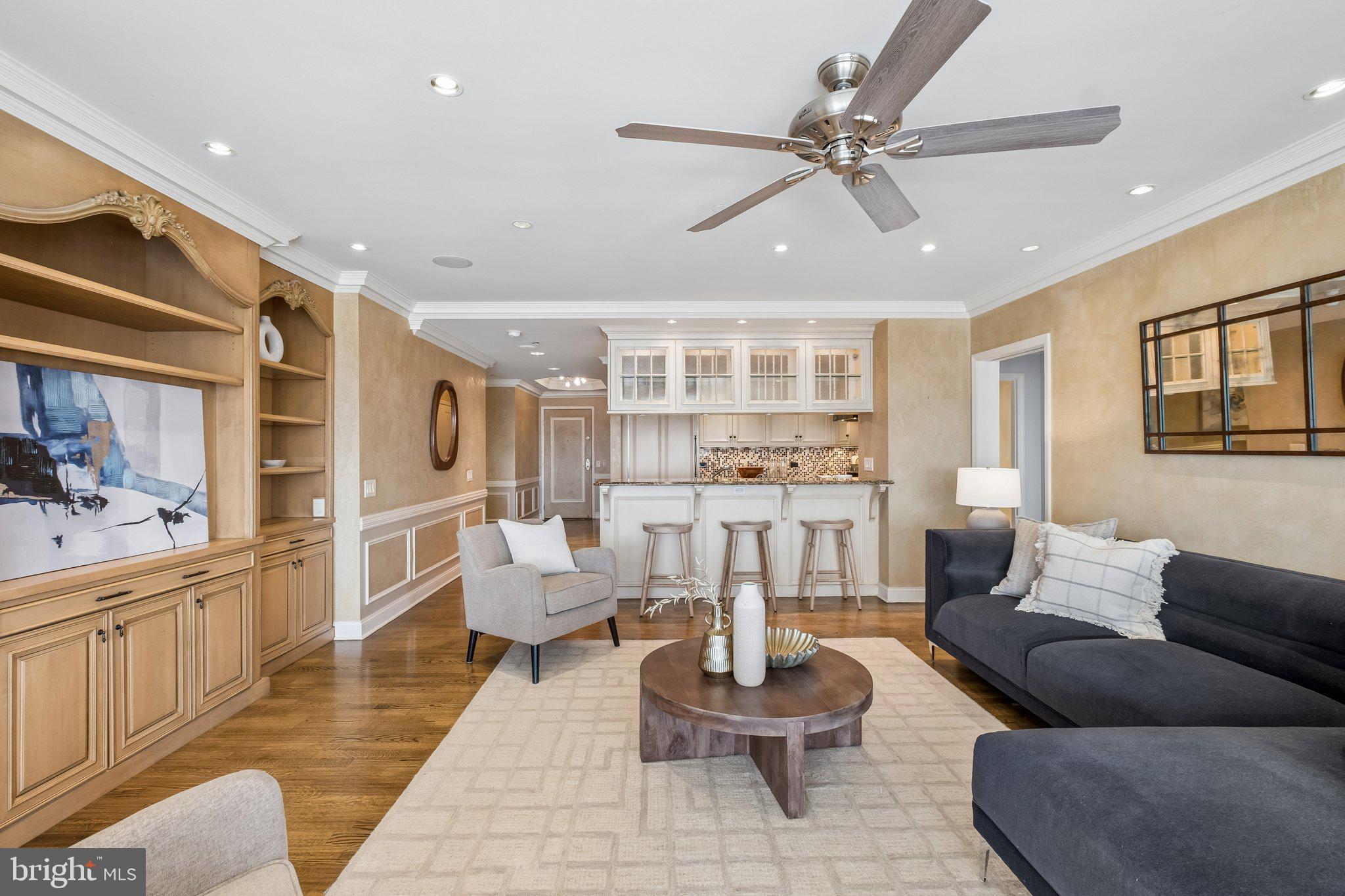 AVENUE OF THE ARTS - Residential