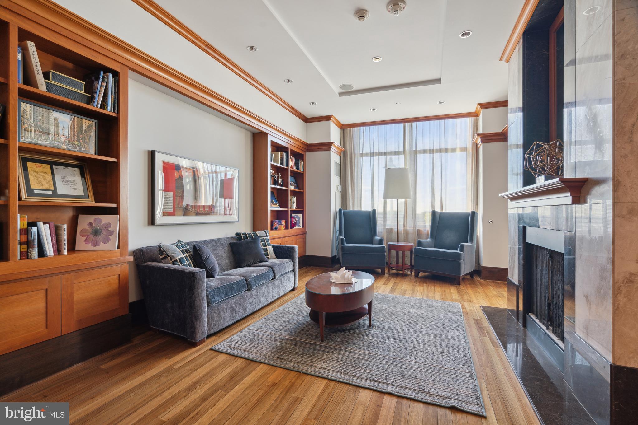 AVENUE OF THE ARTS - Residential