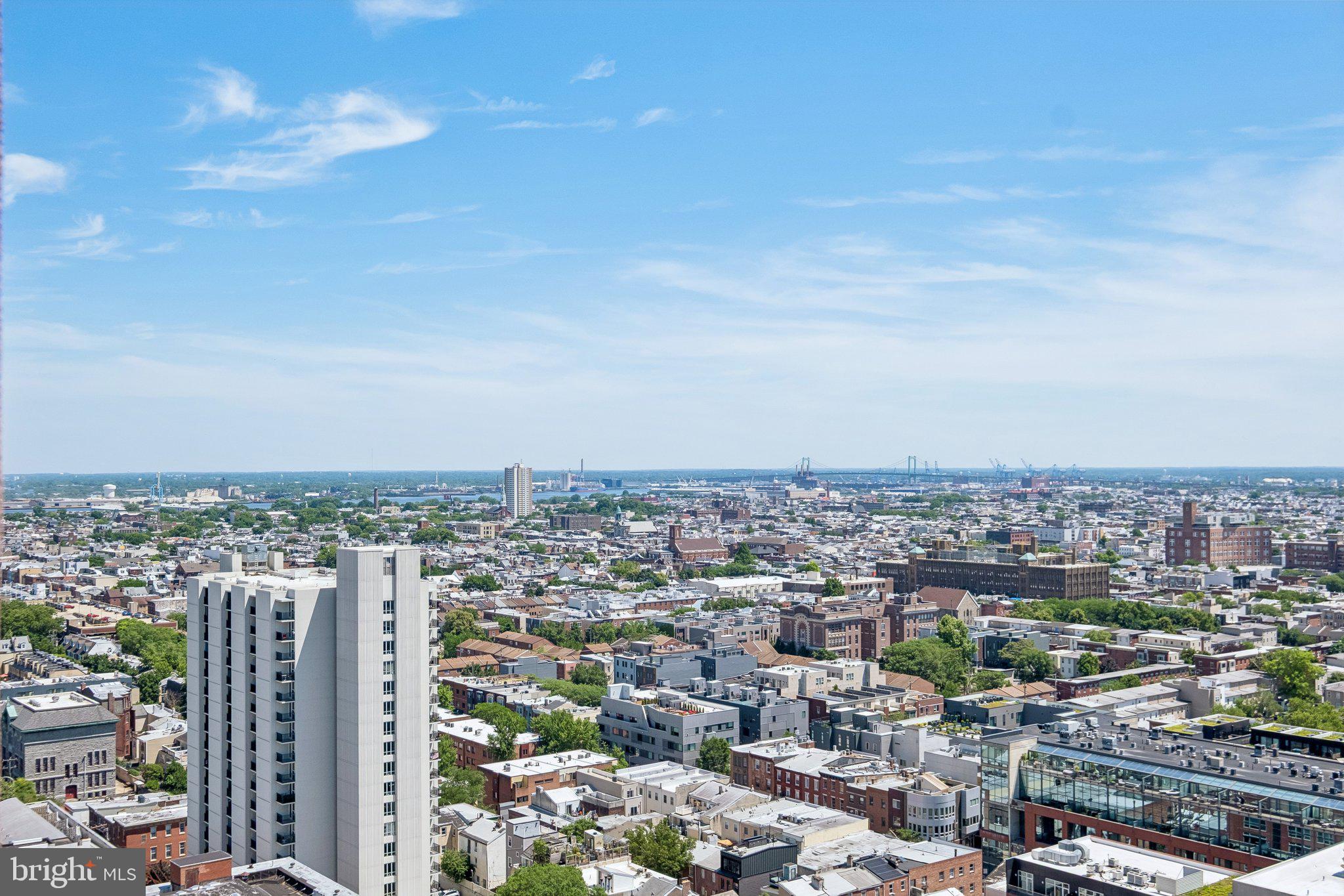 AVENUE OF THE ARTS - Residential