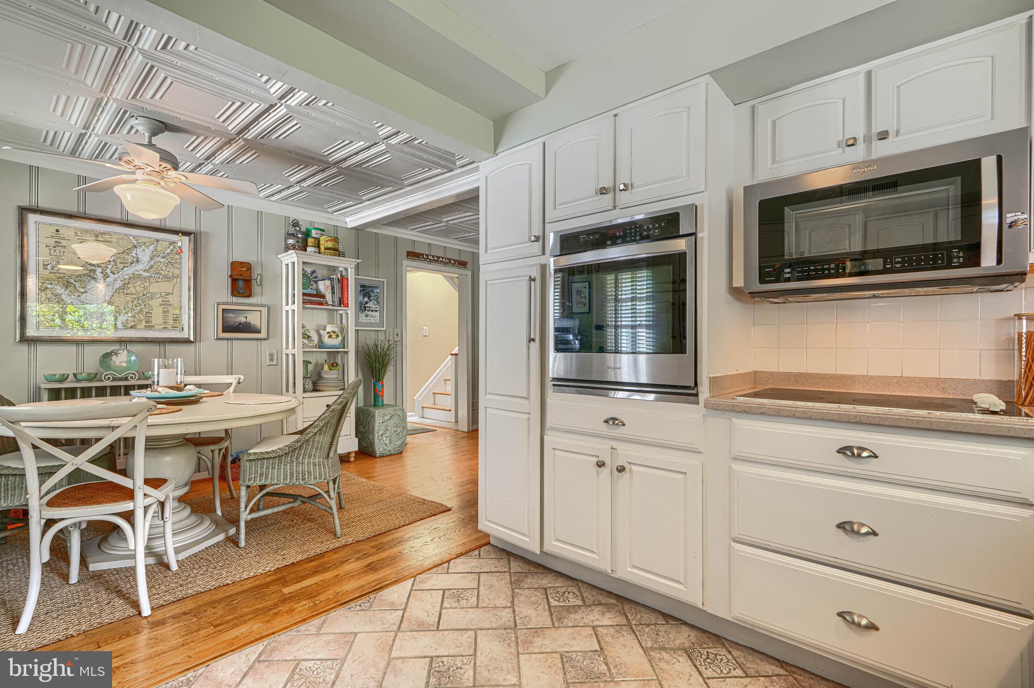 MIDDLE RIVER - Residential